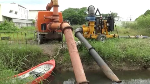 หนองคายตั้งเครื่องสูบน้ำ-ซ่อมประตูระบายน้ำรับมือ “พายุวิภา"