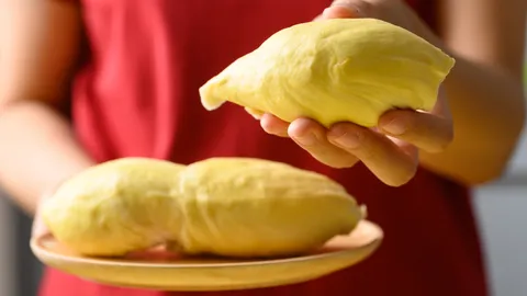 ทุเรียนห้ามกินกับอะไร รู้ก่อนเลี่ยงได้ ไม่เป็นอันตรายต่อสุขภาพ