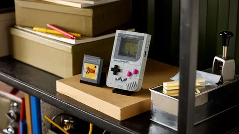 LEGO เปิดตัว Game Boy ขนาดเท่าของจริง พร้อมตลับเกมคลาสสิก Super Mario และ Zelda