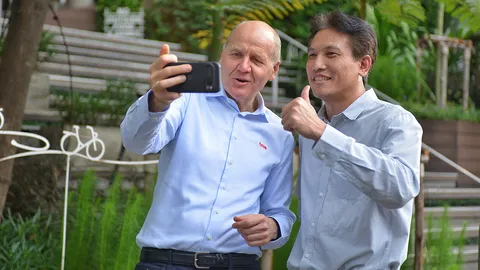 ทรู คอร์ปอเรชั่น อัปเกรด 5G เต็มประสิทธิภาพด้วยเทคโนโลยี DSS เริ่มแล้วย่านทองหล่อ กทม.