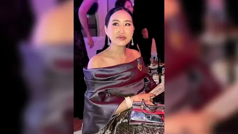 “ช่วยด้วย!!”