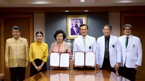 มอบเงิน 10.8 ล้าน ปรับปรุงตึกสลากฯ ชั้น 4 รพ.ศิริราช หลังสภาพทรุดโทรม   