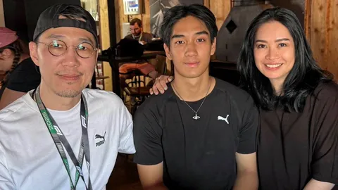 "พ่อ VS. ลูก"