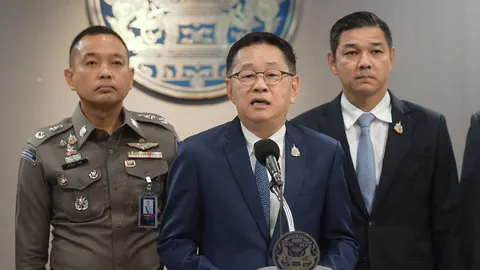 “ประเสริฐ” นำถกนัดแรก เดินหน้าปราบข่าวปลอม–บัญชี IO ตั้งเป้าตรวจสอบใน 3 ชั่วโมง