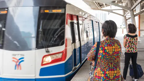 วันแม่แห่งชาติ 2568 พาแม่เที่ยว ขึ้นรถไฟฟ้าฟรีตลอดวัน