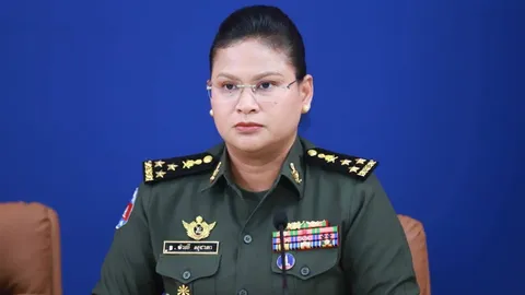 พล.ท.มาลี แถลงสถานการณ์แนวหน้าจังหวัดพระวิหาร และอุดรมีชัย เช้านี้ ยังคงสงบเรียบร้อย