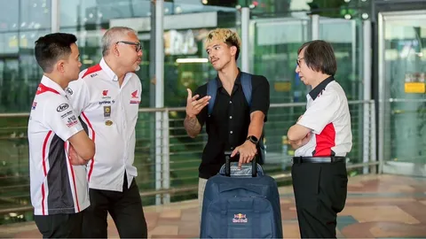 "สมเกียรติ" ลัดฟ้าไปสเปน ฟื้นฟูร่างกาย ก่อนคัมแบ็ก ลุย "โมโตจีพี 2025" ครึ่งฤดูกาลหลัง