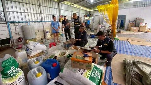 จับโรงงานปลอมซอสปรุงรส บรรจุด้วยมือขายตลาดนัด