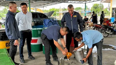 ปลอมน้ำมัน เก่ามาทำใหม่ ของกลางเพียบคนดังสุพรรณบุรี