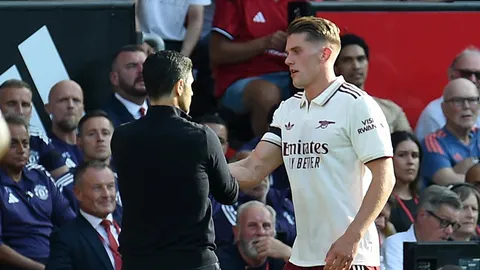 ชนะแต่โดนจวก "อาร์เตต้า" พูดตรงๆ ถึง "เยอเคเรส" หลังไร้โอกาสยิง "แมนยูฯ"