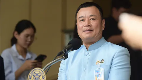 “สรวงศ์” ปฏิเสธดัน “บิ๊กตู่” นั่งนายกรัฐมนตรี มั่นใจมากๆ “อิ๊งค์” รอด