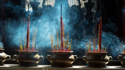 ข้อควรทำวันสารทจีน 68 อุทิศบุญ ไหว้เจ้าที่ เปิดไฟให้สว่างเสมอ