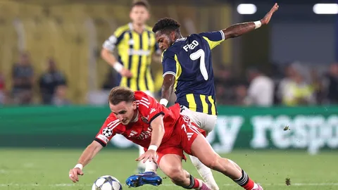 สรุปผลฟุตบอล ยูฟ่า แชมเปียนส์ลีก รอบเพลย์ออฟ นัดแรก เมื่อคืนที่ผ่านมา