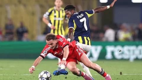 ผลบอล เฟเนร์บาห์เช่ ได้แค่เจ๊า เบนฟิก้า 10 คน เพลย์ออฟ UCL นัดแรก