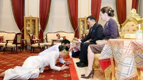 ในหลวง-ราชินี โปรดเกล้าฯ ประกอบพิธีสมรสพระราชทาน ลูกสาวอดีตนายกฯ เศรษฐา