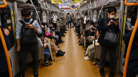 ญี่ปุ่นเสนอจำกัดเวลาใช้สมาร์ทโฟน 2 ชั่วโมงต่อวัน หวังแก้ปัญหาสุขภาพกาย-ใจ