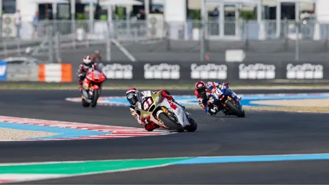 “นครินทร์” กดเวลา 1 นาที 42 วินาที ล่าชัย โมโตทู เวิลด์ แชมเปี้ยนชิพ 2025 สนาม 14