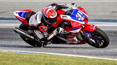 “ธนัช” เร่งความเร็วคว้าโพเดียมอันดับสอง NEXZTER BRIC Superbike 2025 สนามที่ 2