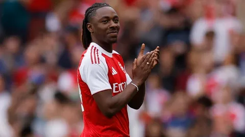 ทางการ "อาร์เซน่อล" ประกาศคว้า "เอเซ่" 67.5 ล้านปอนด์-เปิดตัวต่อหน้าแฟนปืนชื่นมื่น