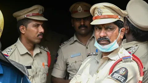 ตำรวจอินเดียรวบแล้ว ชายอ้างเกิดเหตุข่มขืนฆ่าผู้หญิงนับร้อยในเมืองวัด