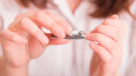 ตัดเล็บวันไหน ดวงดีมีโชคลาภ ตามตำราโบราณ ตัด 1 ครั้งดีไปอีกทั้งเดือน