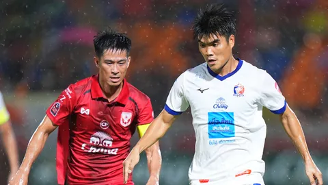 บาจโจ้ ซัดชัย! สุโขทัย เฉือนชนะ การท่าเรือ แบบหวุดหวิด 1-0 เก็บ 3 แต้มแรกต่อหน้าแฟนบอลในบ้าน