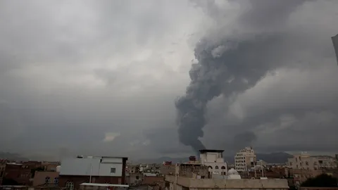 อิสราเอลถล่มเมืองหลวงเยเมน ดับ 4 ศพ ตอบโต้กบฏฮูตียิงมิสไซล์โจมตี