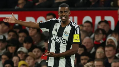 ส่องผลงาน "นิวคาสเซิล" ในพรีเมียร์ลีก เมื่อไร้ "อิซัค" = ไร้ชัย ก่อนดวล "ลิเวอร์พูล" คืนนี้