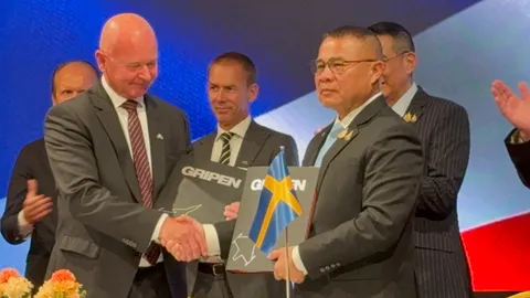 ผบ.ทอ. ลงนามซื้อ Gripen E/F เฟสแรก ชี้ สร้างมูลค่าเครดิตกองทัพ-ประเทศเป็นแสนล้าน