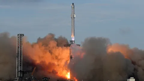 "สเปซเอ็กซ์" ทดสอบจรวด "สตาร์ชิป" สำเร็จ พลิกภาพล้มเหลวต่อเนื่อง