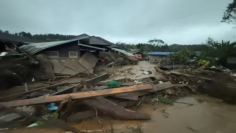 เชียงใหม่ระดมกำลังช่วยเหตุ ดินโคลนถล่ม "บ้านปางอุ๋ง" เร่งค้นหา 5 ผู้สูญหาย