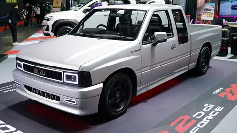 พาไปชมอีซูซุมังกรทอง ใส่เครื่อง 2.2 Ddi MAXFORCE เพิ่ม ECU Shop ให้กำลัง 220 แรงม้า