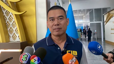 "สมปอง" ดอดเข้าพบตำรวจกองปราบ แจงปมยืมเงิน "อดีตพระอลงกต" 13 ล้าน