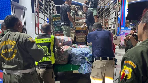 ตร. บุกรวบหนุ่มขนยาบ้ากว่า 2 ล้านเม็ด คว้ามีดทำร้ายตัวเองหนีผิด