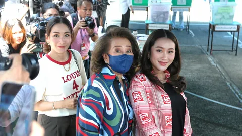 “แพทองธาร-พินทองทา-พจมาน” ถูกฟ้องคดีแจ้งความเท็จ ศาลอุทธรณ์รับคำร้องแล้ว