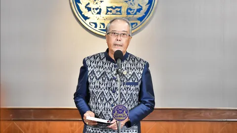 ครม. แต่งตั้ง 15 ขรก. การเมือง "ชูศักดิ์" ยันที่ประชุมไม่ได้ถกเรื่องยุบสภา