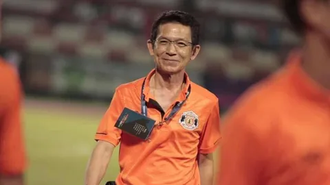 เปิดบทลงโทษ “ธเนศ เครือรัตน์” พยายามตบหน้า “นักเตะขอนแก่น” ปรับ 2 หมื่น