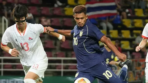 ติดทีมชาติไทยครั้งแรก "อิคลาส" สุดปลื้มยิงประตูได้ทันที เผยครอบครัวรอเชียร์ที่บ้าน