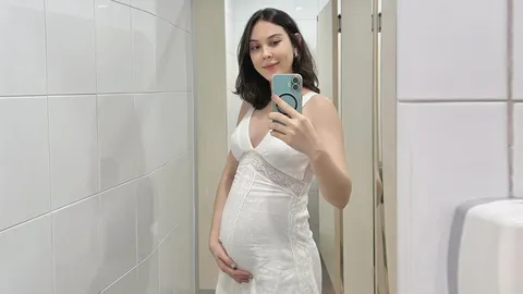 ใกล้ได้เจอลูกชายแล้ว แมท–ภีรนีย์ อุ้มท้อง 6 เดือน พร้อมแคปชัน “รู้ตัวอีกทีก็เท่านี้ละ”