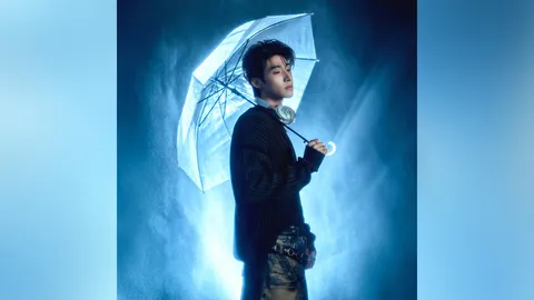 BLUE PONGTIWAT เปิดตัวครั้งแรก STEP INTO THE BLUE ก้าวแรกสู่เส้นทางศิลปินเต็มตัว