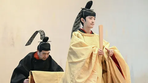 เจ้าชายฮิซาฮิโตะ เชื้อพระวงศ์ชายองค์แรกในรอบ 40 ปี เข้าพิธีบรรลุนิติภาวะ