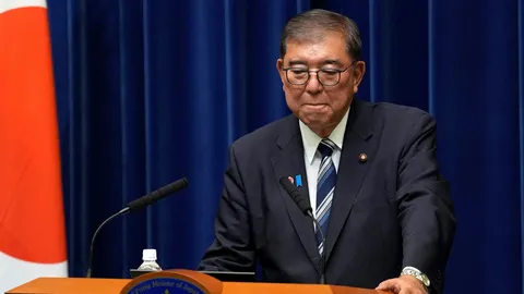 นายกรัฐมนตรีญี่ปุ่น ประกาศลาออก รับผิดชอบแพ้เลือกตั้งหลายครั้ง