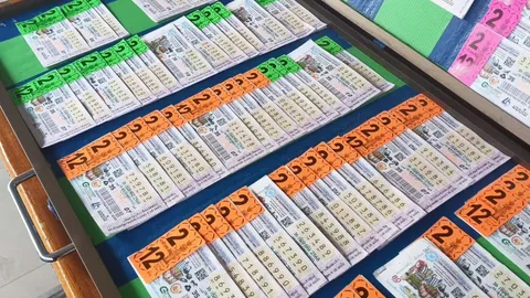 พ่อค้าหวยบ่นอุบ ลอตเตอรี่ขายดีแค่เลขนายกอนุทิน หวังรัฐบาลใหม่ แก้ปัญหาเศรษฐกิจ