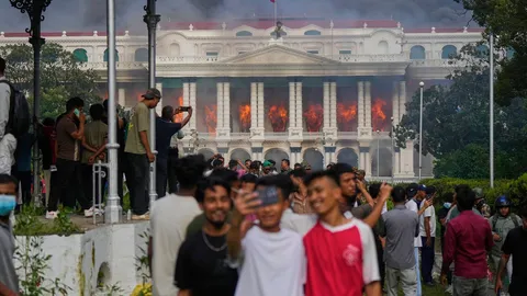 กองทัพเนปาลขู่เข้าควบคุมสถานการณ์ หากผู้ชุมนุมไม่หยุดประท้วง