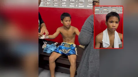 แฟนๆ เป็นกำลังใจ "นักมวยไทย" ปัสสาวะ 20 ครั้ง ทำต้องถอนชก-แฟนมวยห่วงโดนวางยา (คลิป)