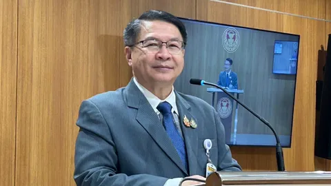 “หมอเปรมศักดิ์” ยื่นเปิดประชุม สว. ถกแก้รัฐธรรมนูญ แนะใช้สภาฯ เลือก สสร. ทางอ้อม