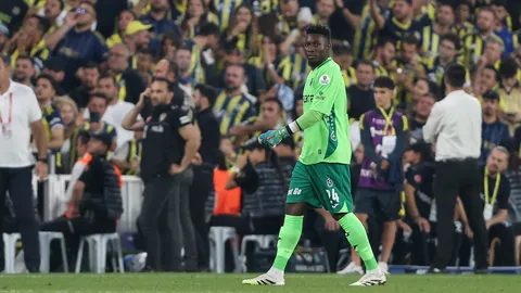 แมนยู คิดถึงมั้ย โอนาน่า เซฟ 8 ครั้ง คว้า "แมน ออฟ เดอะ แมตช์" ประเดิมลีกตุรกี 