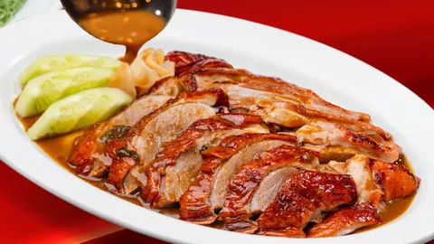 เปิดตัว MK Premium Buffet สาขาแรก เมเจอร์รัชโยธิน ลงนวมดวล "ตี๋น้อย โกลด์"  เสิร์ฟเป็ดแบบไม่อั้น  