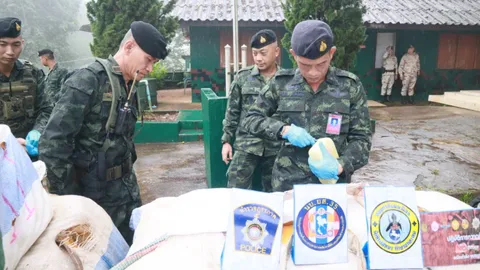 กองกำลังผาเมือง ปะทะขบวนการลอบขนยาเสพติด ยึดยาบ้า 15 กระสอบ 4.2 ล้านเม็ด