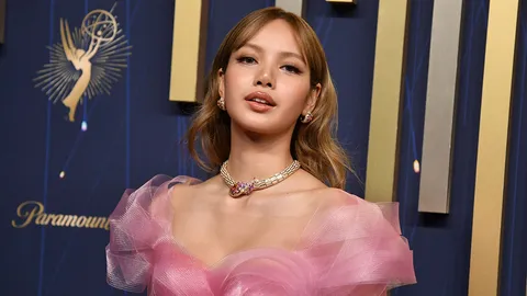 “เพื่อนลิซ่า”